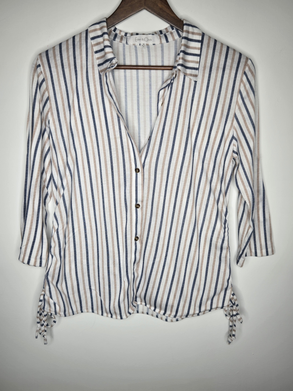Eden & Olivia White Button-Front Coastal Shirt Blue and Tan Stripes So Soft- M